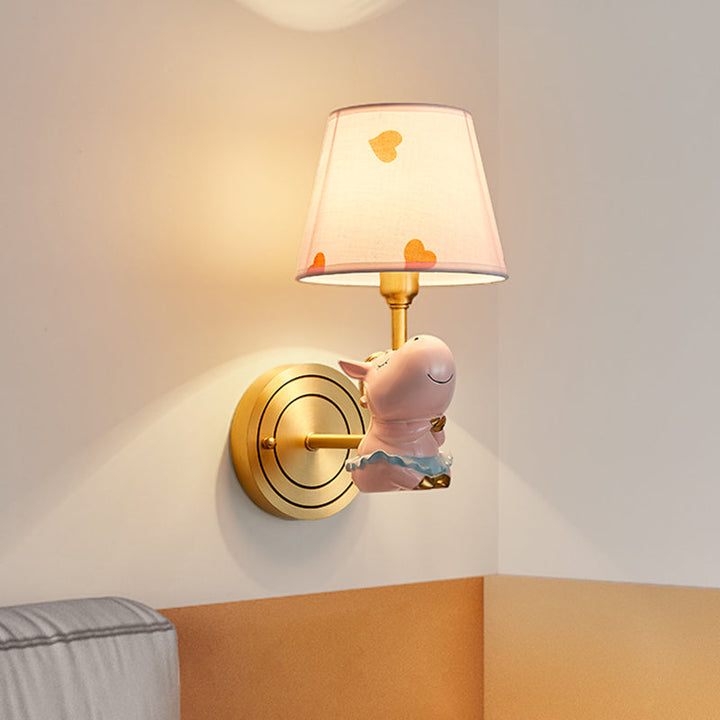 Skørter | Resin Horse Wall Lamp Cartoon 1-Head Gold Wall Lighting Fixture with Bucket Fabric Lampshade