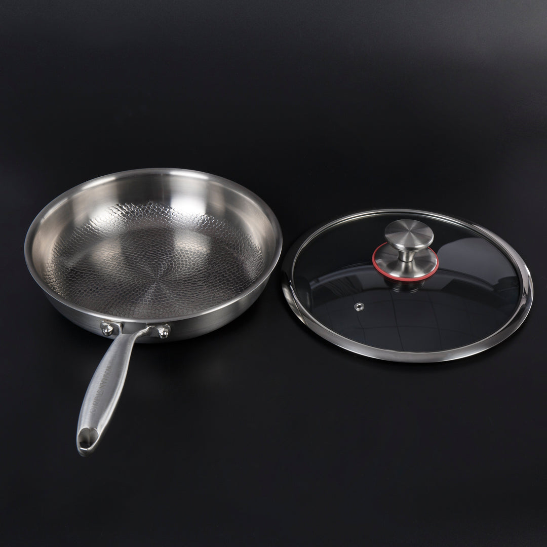 Lisslune | Titanium Frying Pan | Non-Toxic, Naturally Non-Stick & Ideal for Healthy Cooking