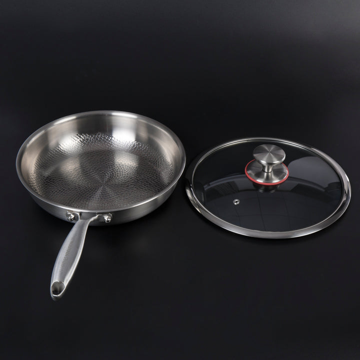 Lisslune | Titanium Frying Pan | Non-Toxic, Naturally Non-Stick & Ideal for Healthy Cooking