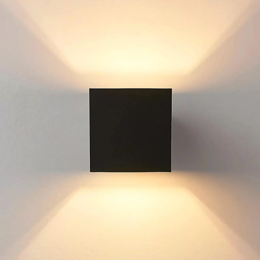 Lisslune | AuraLuxe - Hana Glow for Refined Interiors