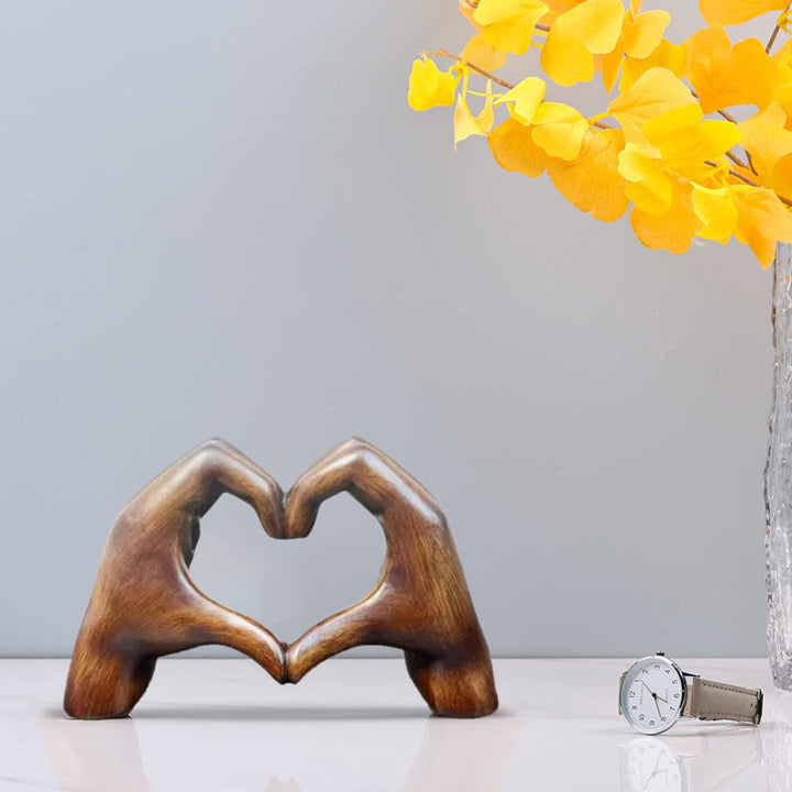 Lisslune | Handcrafted Heart Statue