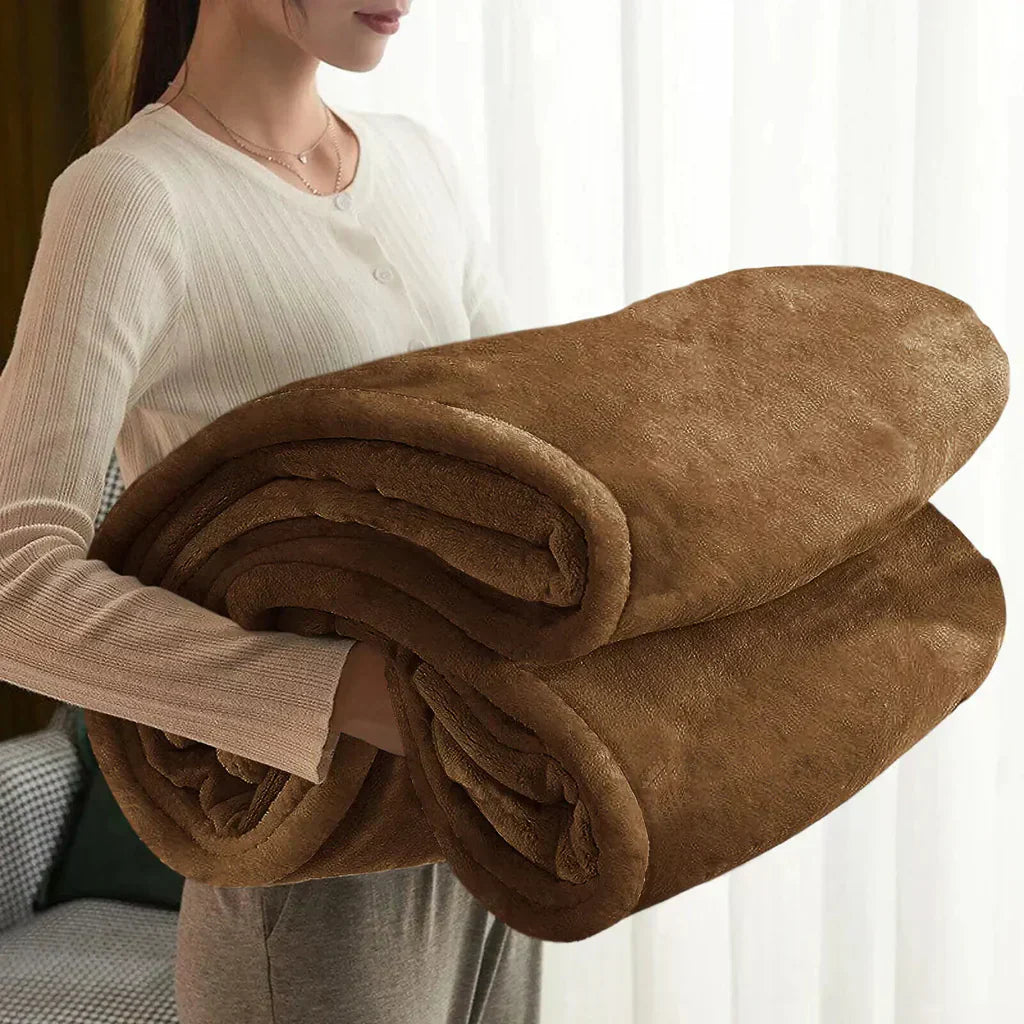 Lisslune | Maxime | Cozy Fleece Blanket for All Seasons - Extra Soft and Warm