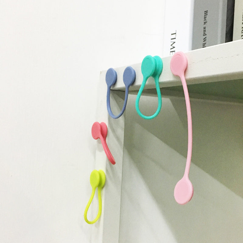 Lisslune | Useful magnetic cable storage holder