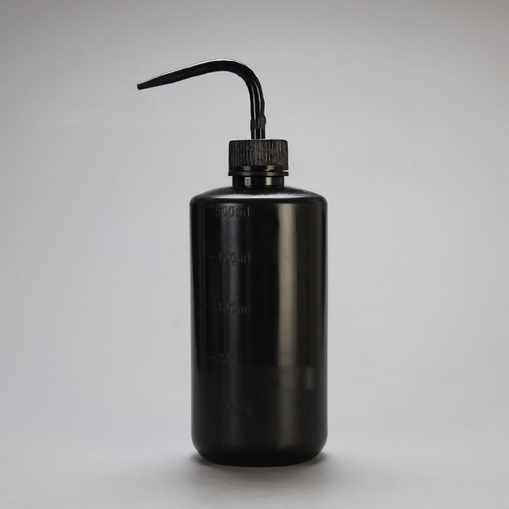 Lisslune | Spot 500ml Squeeze Pouring Bottle – Compact Spray Bottle for Precise Pouring and Dosing