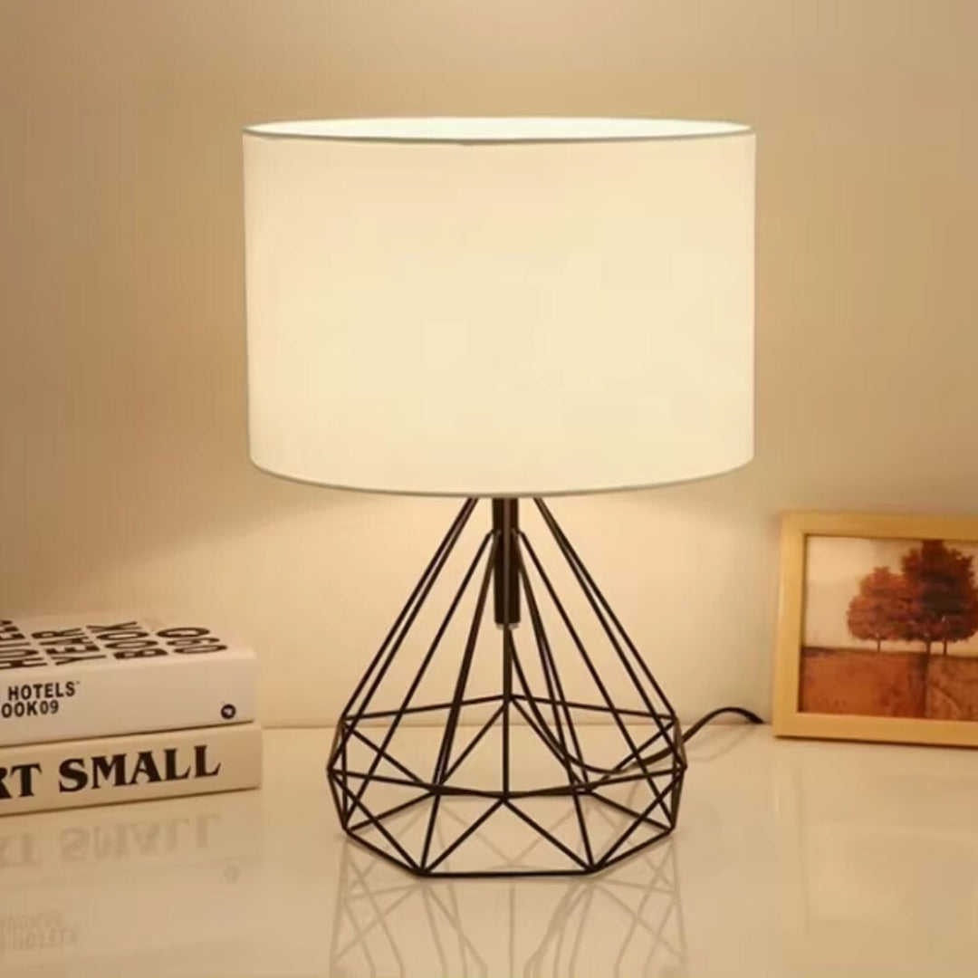 Lisslune | Modern geometric wire table lamp