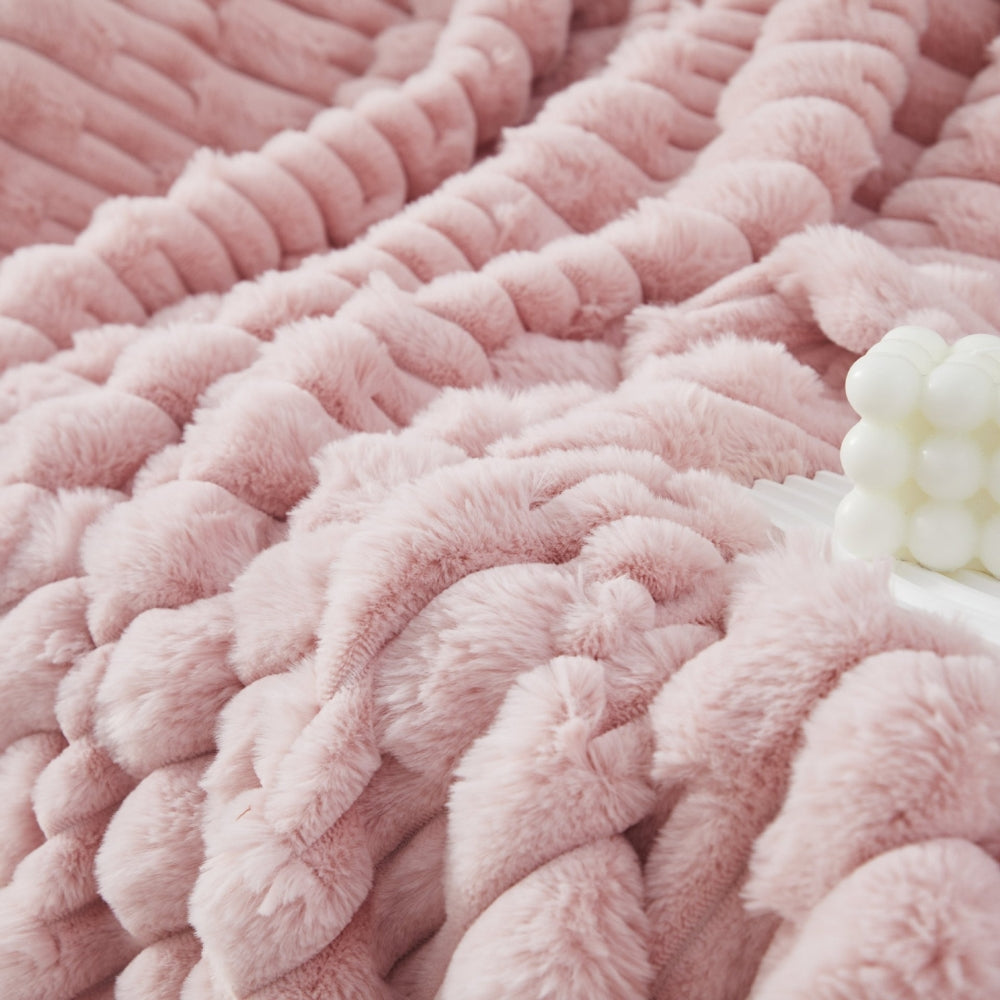Lisslune | Plush Soft Synthetic Rabbit Blanket