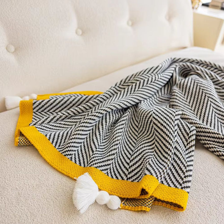 Lisslune | Golden Chevron Luxe Blanket