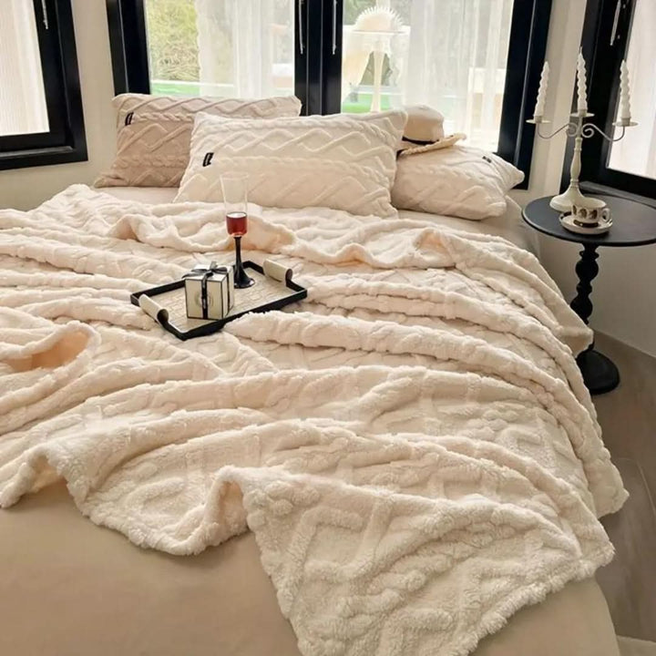 Lisslune | DOLA - Cloud Soft Blanket