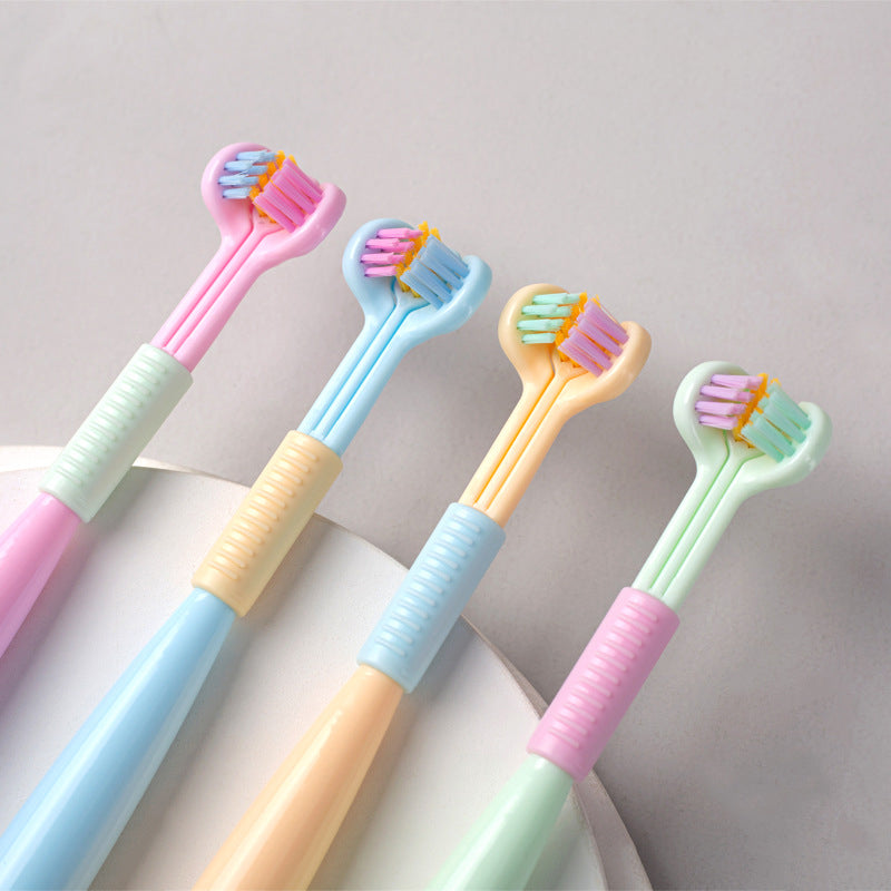 Lisslune | Three-sided toothbrush