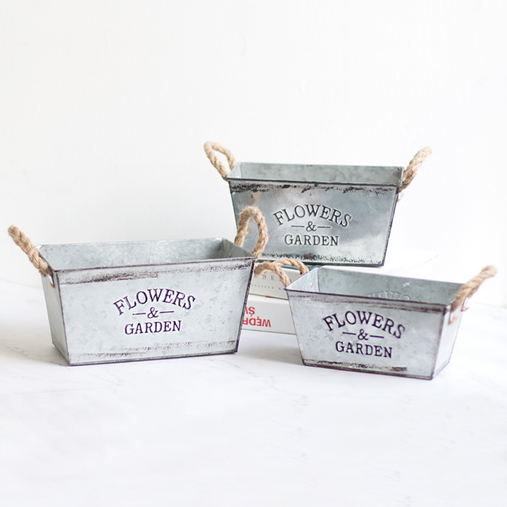 Lisslune | Decorative flower and garden container made of metal with hemp rope handles