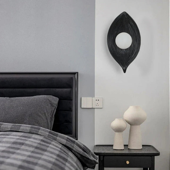 Lisslune | Glow organic LED V-shaped lamp