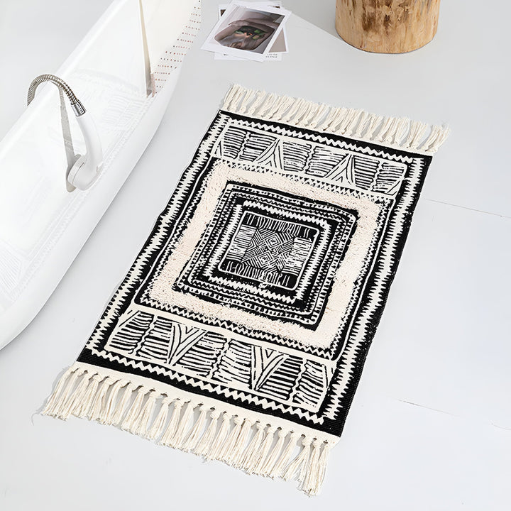 Lisslune | Black and White Geometric Tassel Floor Mat