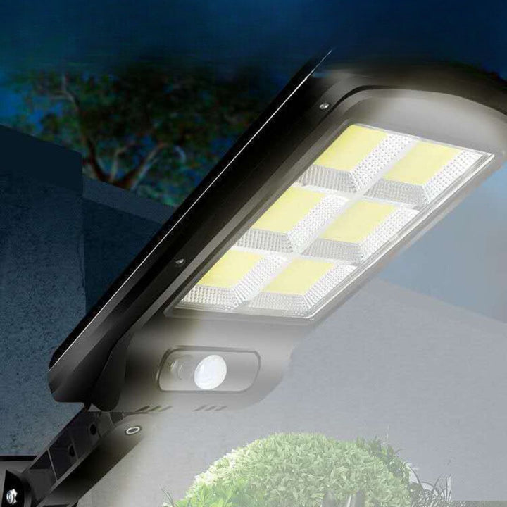Lisslune | Solar Street Light with 4000 Lumens (Clearance Sale)