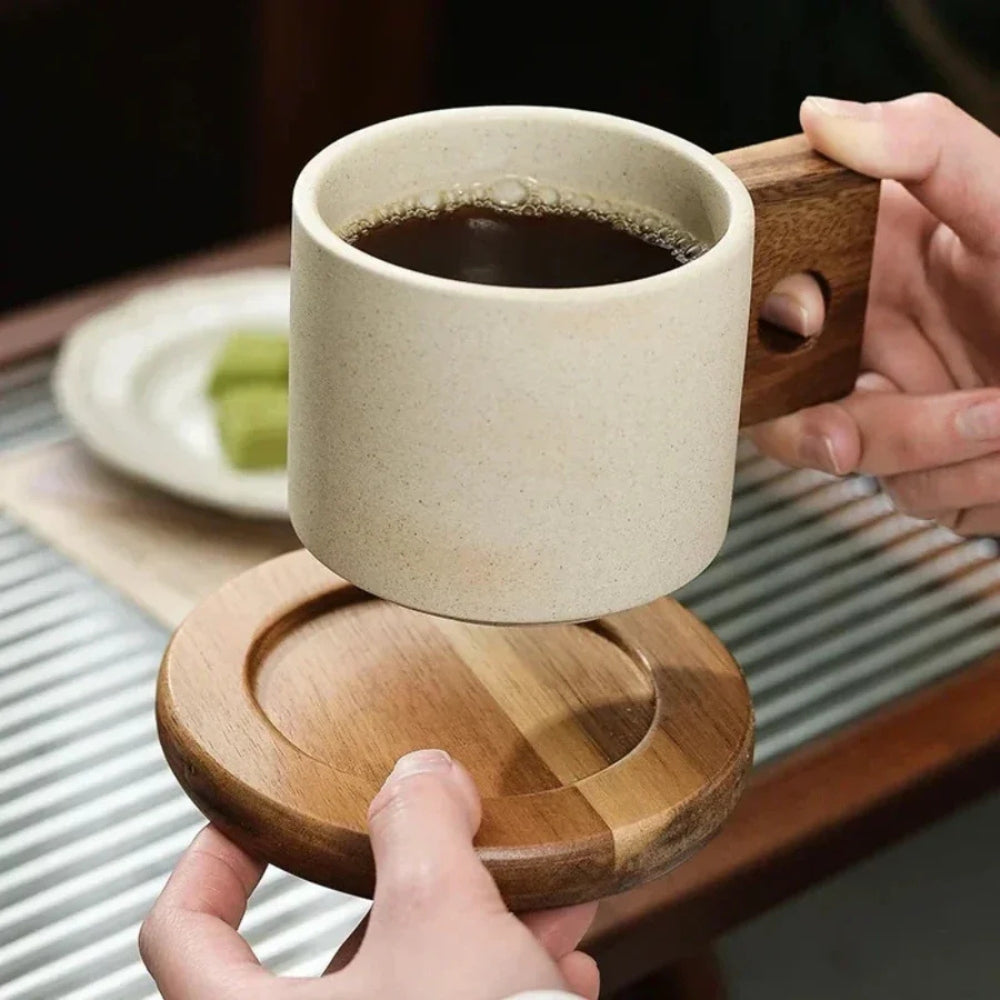 Lisslune | Modernist Ceramic Wooden Pallet Mug
