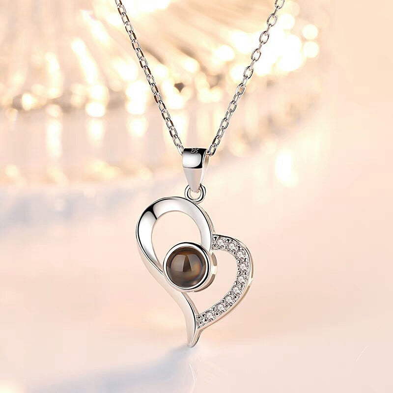 Lisslune | I love you roses bloom necklace in 100 languages gift set