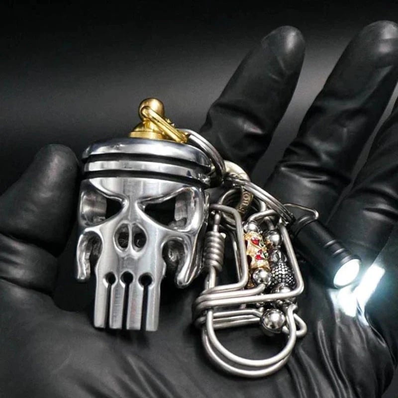 Lisslune | Piston Art Skull Keychain