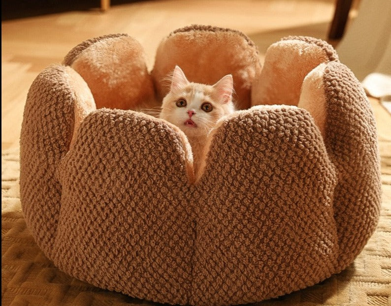 Lisslune | CuddleNest | Comfortable Pet Nest | PP-Cotton | Create a Cozy Refuge