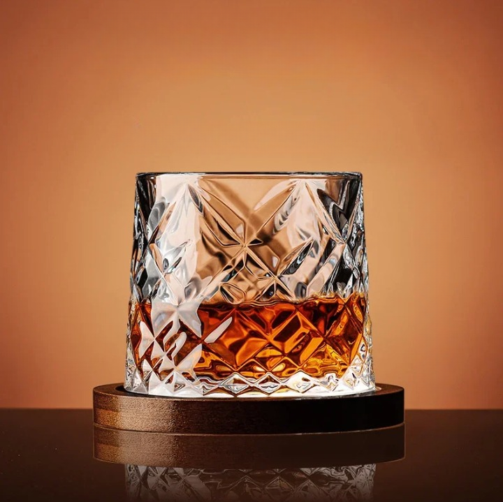 Lisslune | WhiskeySpin - Premium rotating whiskey glass
