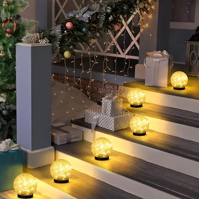 Lisslune | Solar-powered Garden Lamp