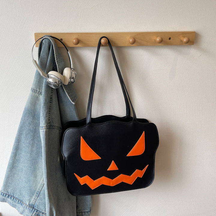Lisslune | Halloween Messenger Bag – Shoulder bag in Black and Orange Spooky Style