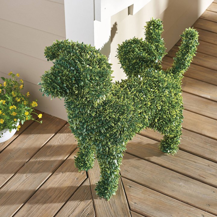 Lisslune | Decorative Peeing Dog Topiary