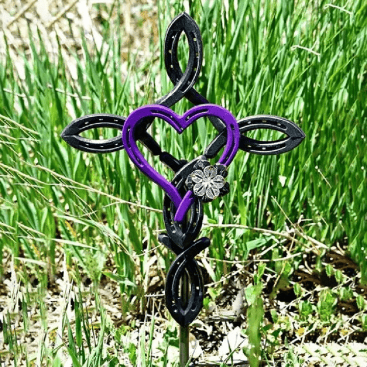 Lisslune | Natural Horseshoe Cross with Heart