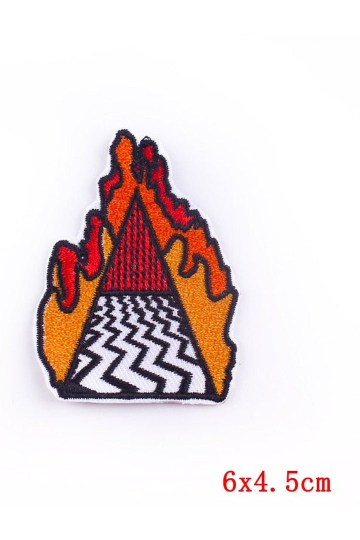 Lisslune | embroidered patch collection