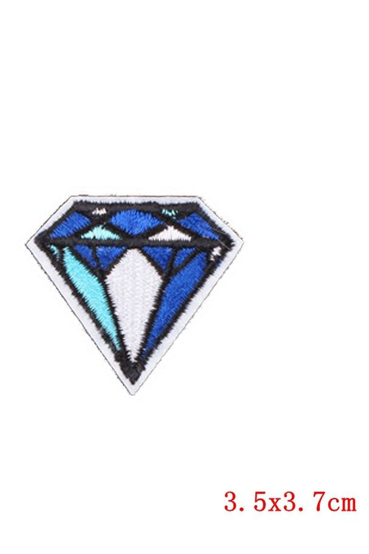 Lisslune | embroidered patch collection