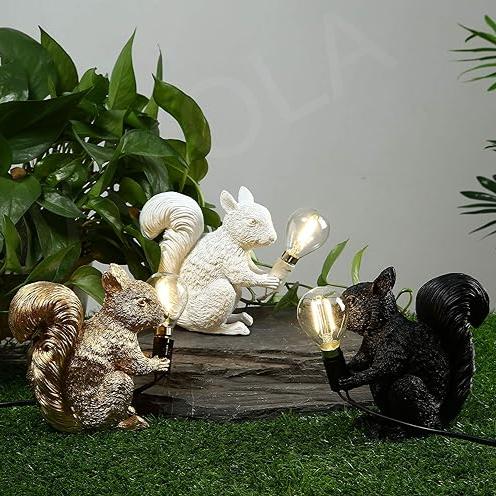 Lisslune | ForestGlow - Sophisticated Squirrel Lamp