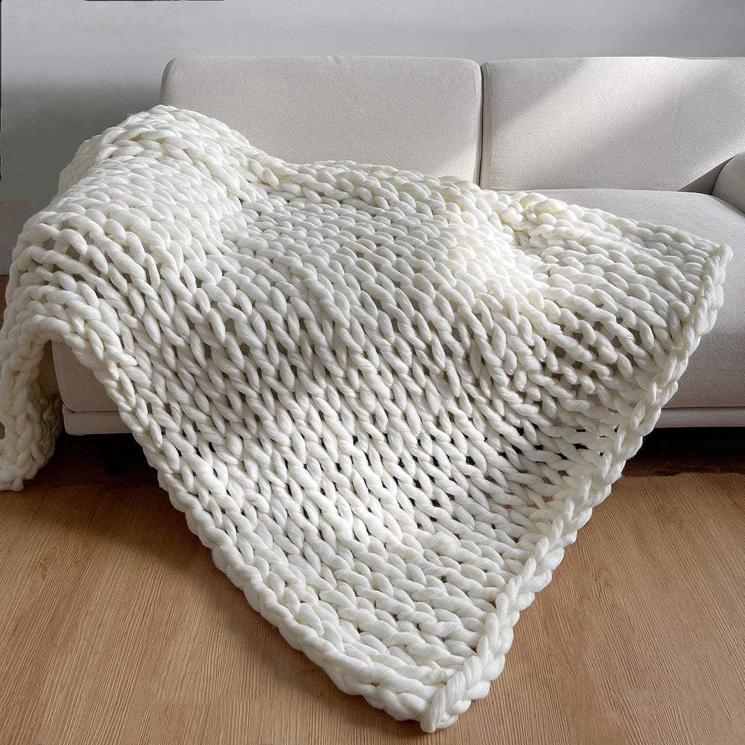 Lisslune | Chunky Knit Handmade Weighted Throw – Ultra-Cozy & Stylish Blanket