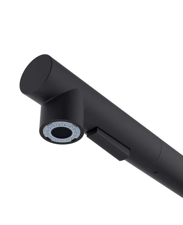 Lisslune | Kitchen faucet with pull-out spray / Matte black design / Single hole installation / Single handle operation
