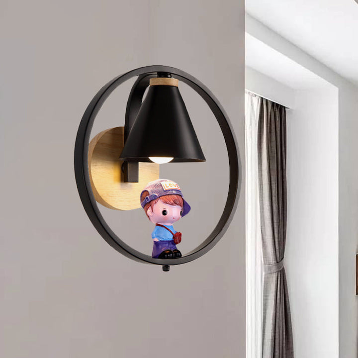 Skørter | Cone Shade Wall Light Nordic Metal 1 Light Black/White Finish Wall Lamp with Boys Deco