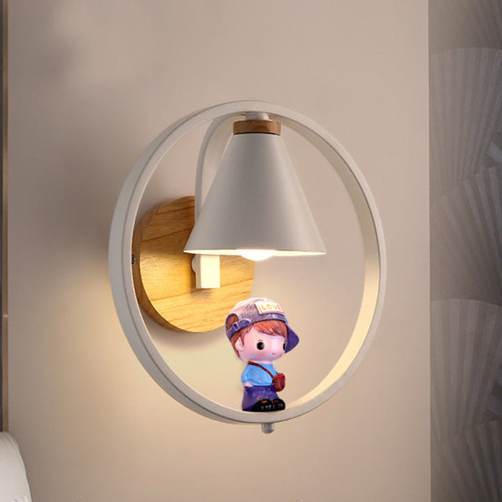 Skørter | Cone Shade Wall Light Nordic Metal 1 Light Black/White Finish Wall Lamp with Boys Deco