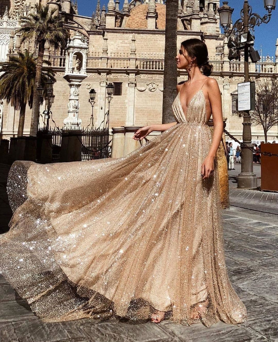 Ladies Glamorous Evening Dress with Deep V-Neck and Shining Sequins Lisslune