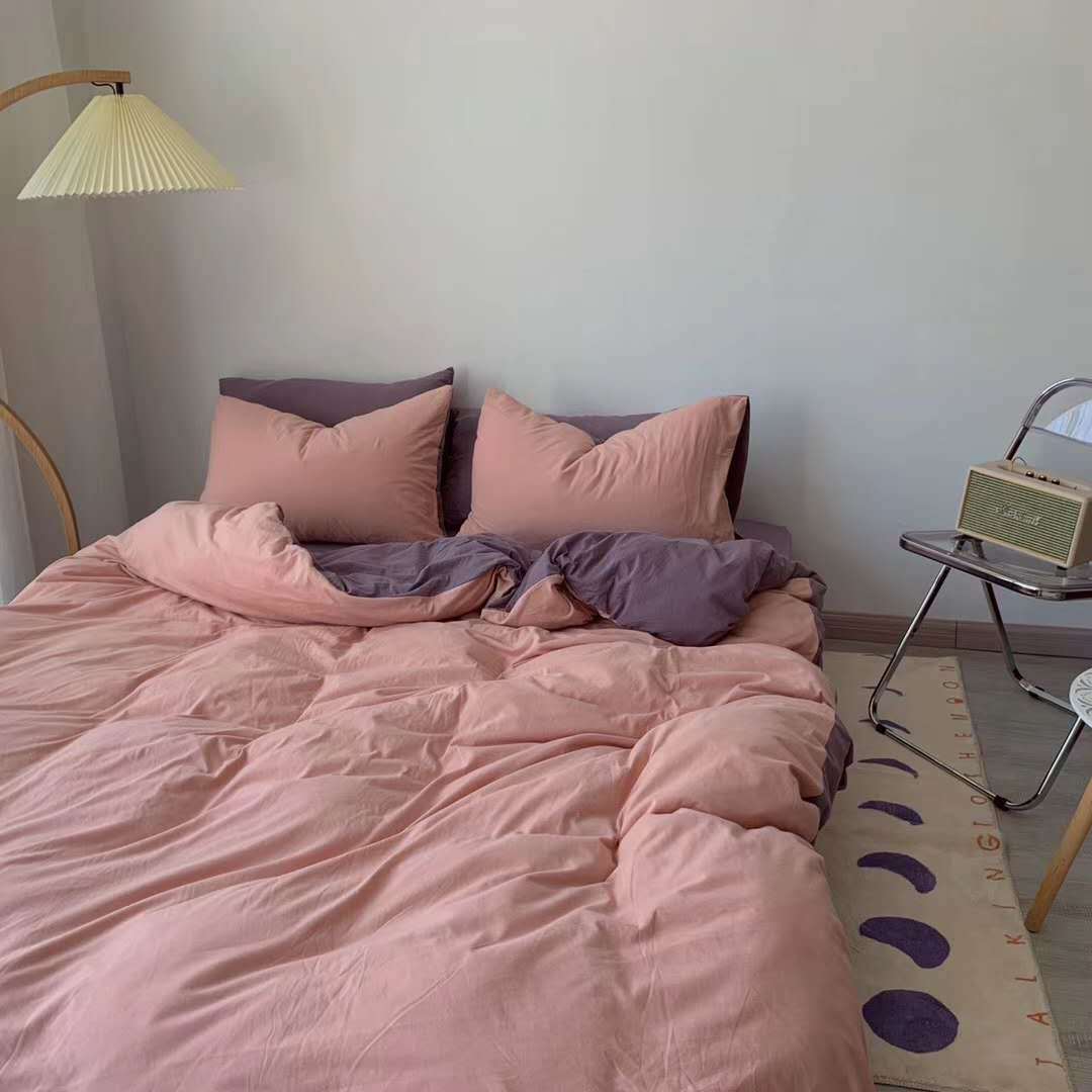 Rynx Two-Color Aesthetic Bedding Set