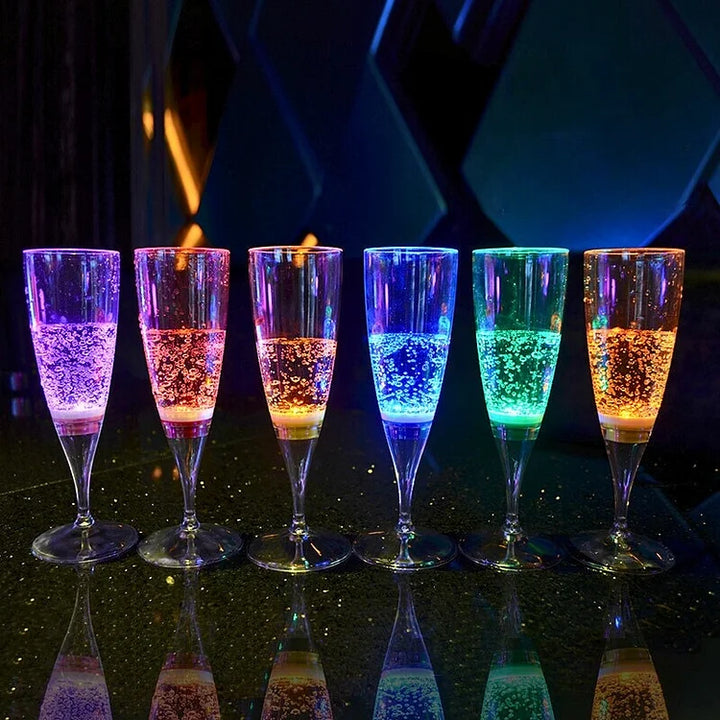 Lisslune | GlowSip - LED-lit wine glass set (6 pieces)