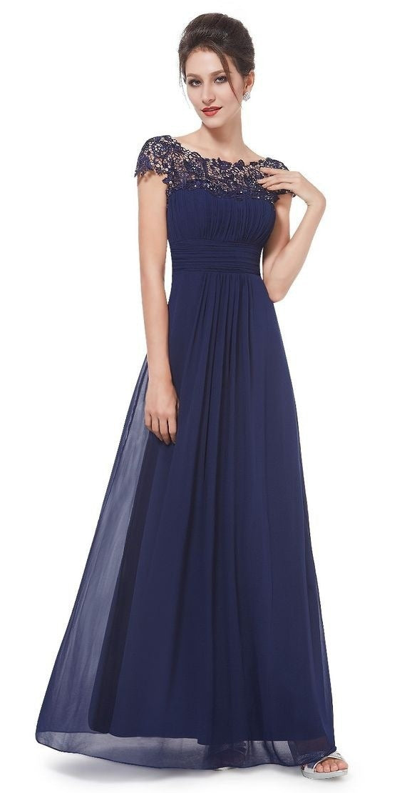 Ladies Elegant Maxi Dress with Lace Top and Flowing Skirt
