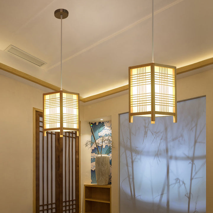 Lisslune | Traditional Japanese Lantern Made of Wood