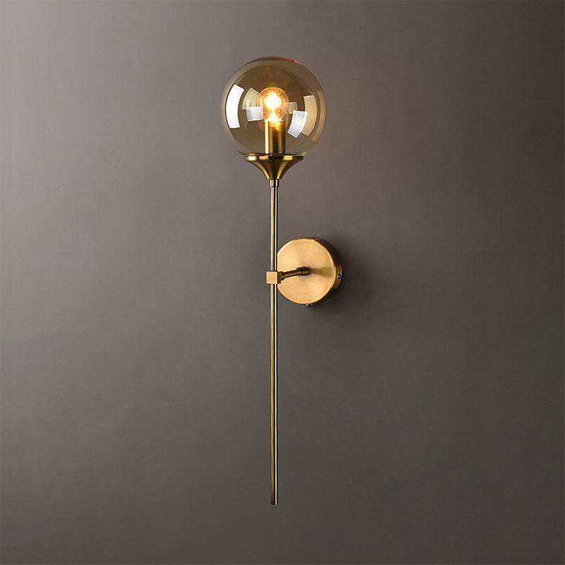 Skørter | Modern Globe Shade Wall Light Single Lamp Clear/Grey/Amber Glass Wall Light in Brass for Bedroom
