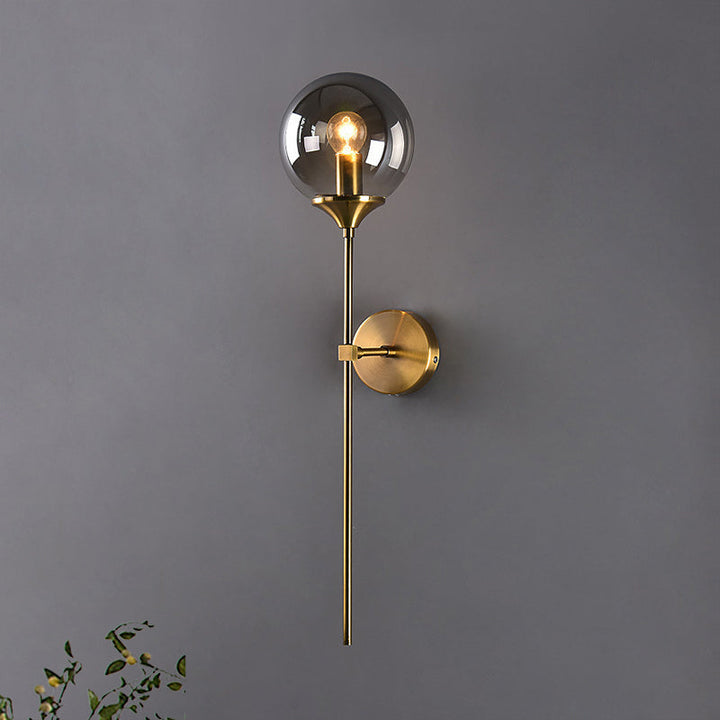 Skørter | Modern Globe Shade Wall Light Single Lamp Clear/Grey/Amber Glass Wall Light in Brass for Bedroom