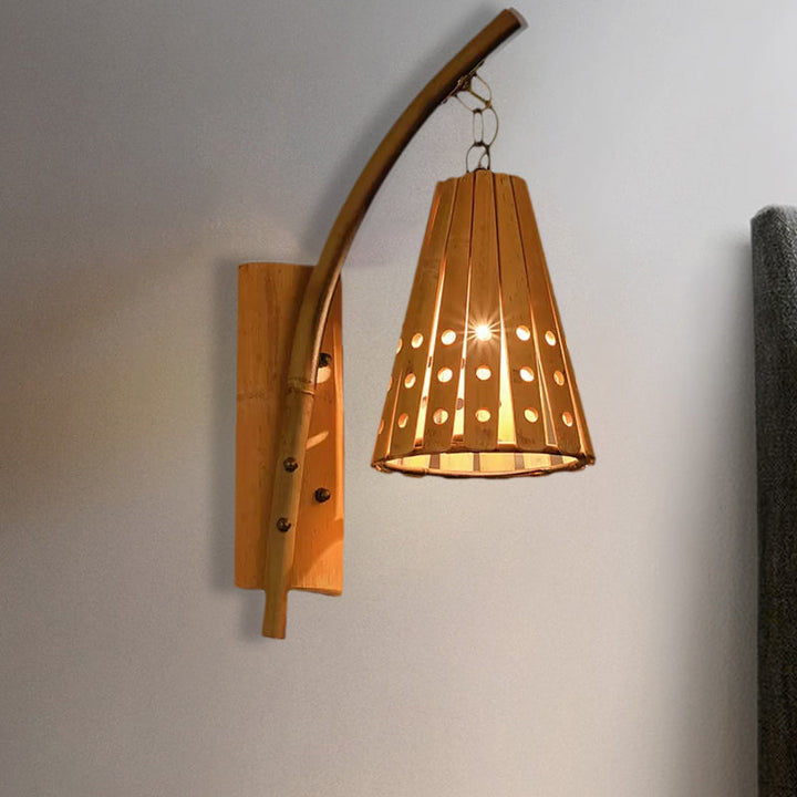 Skørter | Bamboo Conical Shade Wall Lighting with Hollow Design Lodge Style 1-Head Wood Wall Light for Bedroom, Left/Right