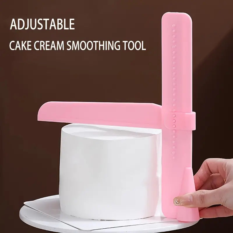 Lisslune | Cake smoothing tool for even spreading and decorating of cakes