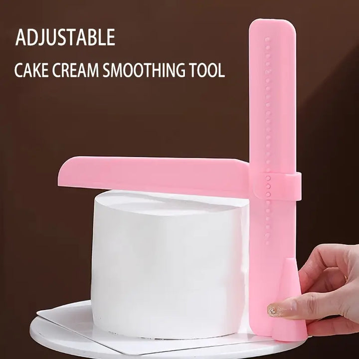 Lisslune | Cake smoothing tool for even spreading and decorating of cakes