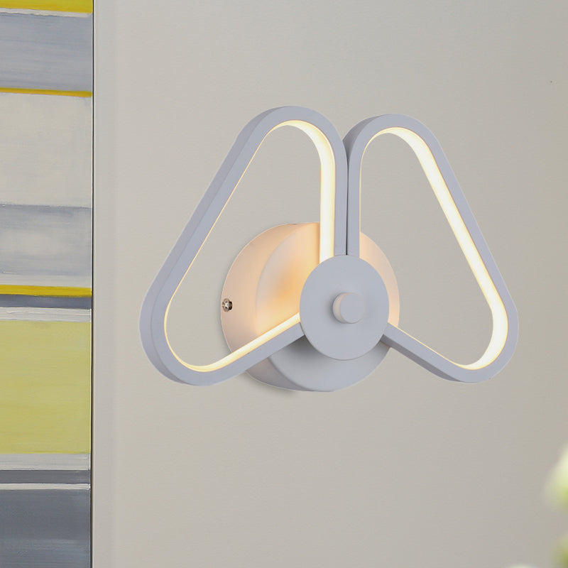 Lisslune | Metallic Double Triangle Scone Light Simplicity White/Black LED Wall Light Idea in White/Warm Light
