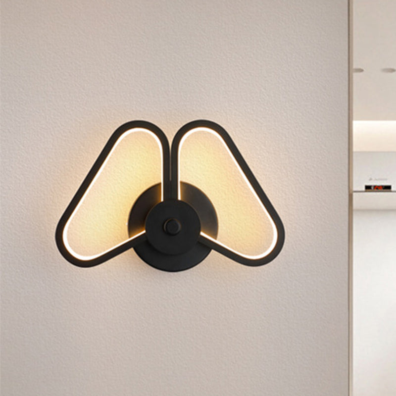 Lisslune | Metallic Double Triangle Scone Light Simplicity White/Black LED Wall Light Idea in White/Warm Light