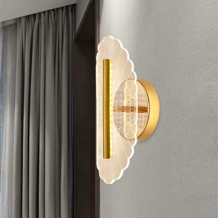 Lisslune | Metallic geometric wall lamp minimalist LED golden wall lighting idea in white/warm light for the living room