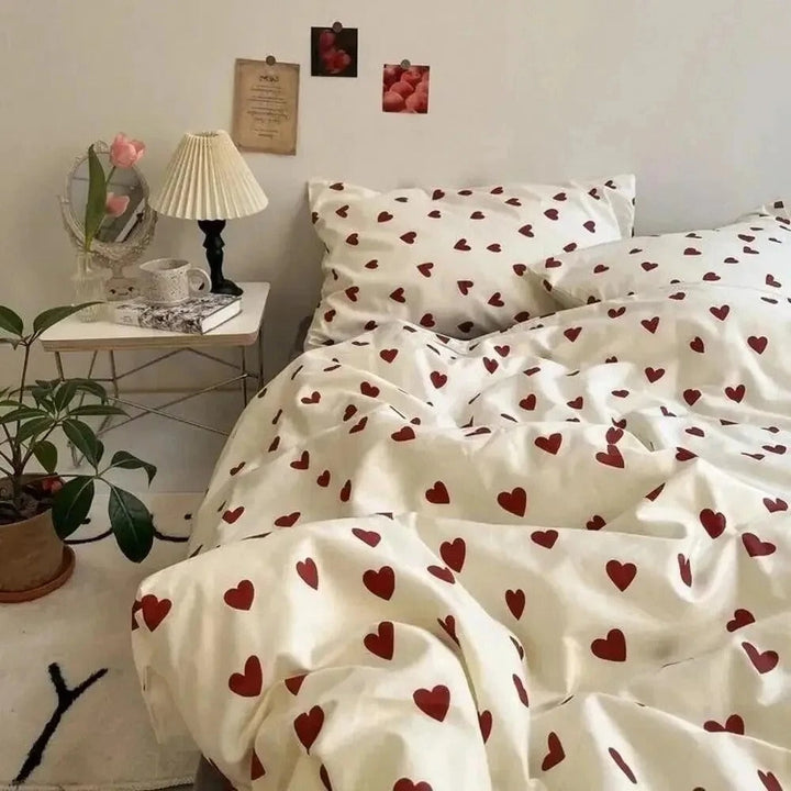 Lisslune | Velvet Heart - Plus heart-inspired duvet cover
