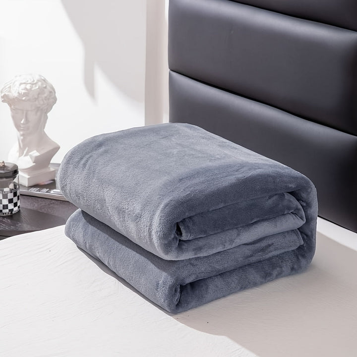 Lisslune | Soft and warm gray flannel blanket for all seasons