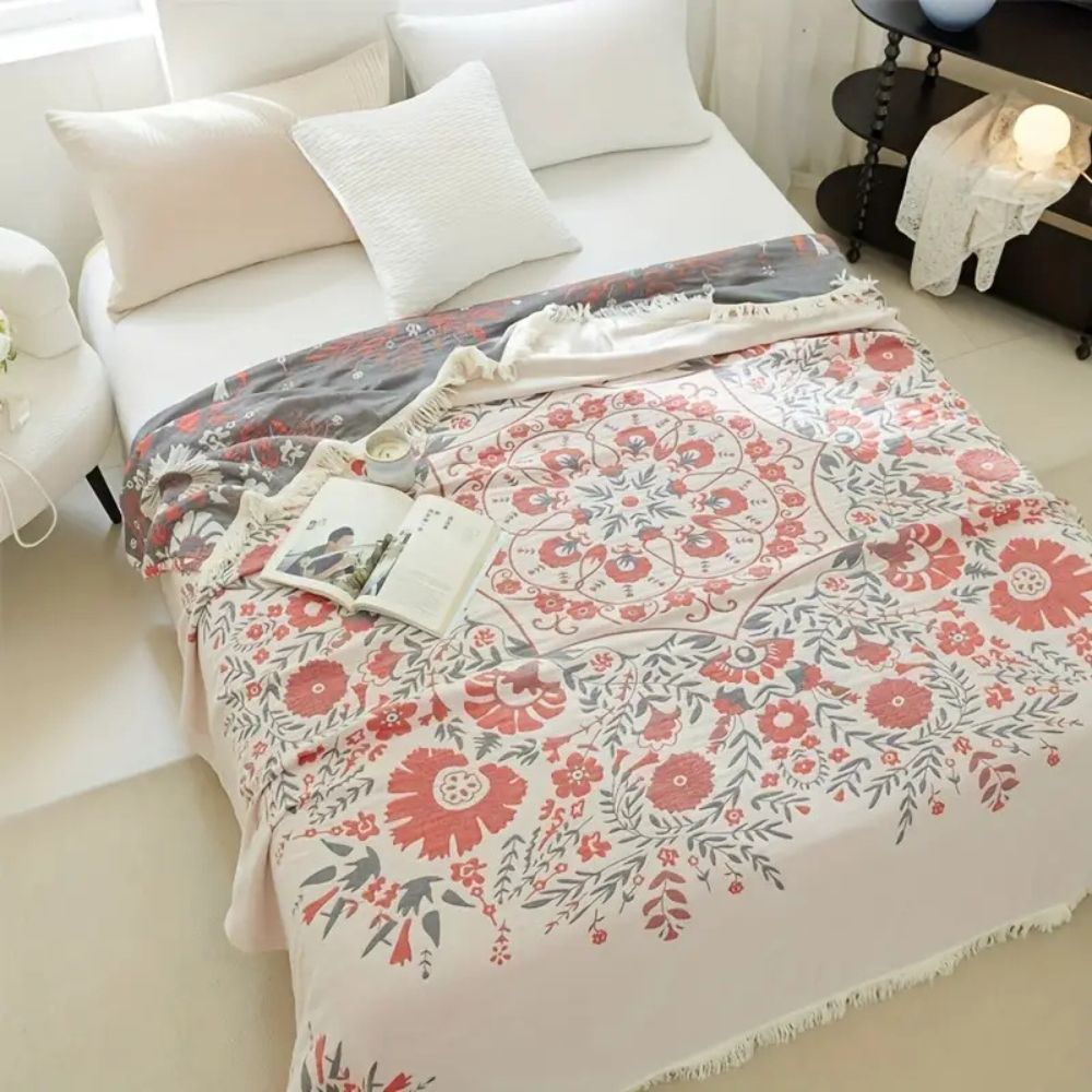 Lisslune | Versailles-Inspired Reversible Floral Blanket