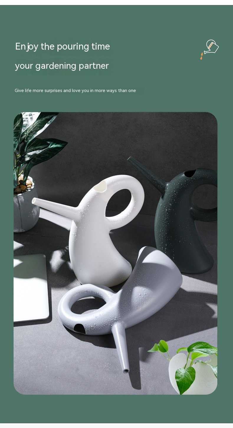 Lisslune | Watering can with extended spout – Elegant design for precise watering
